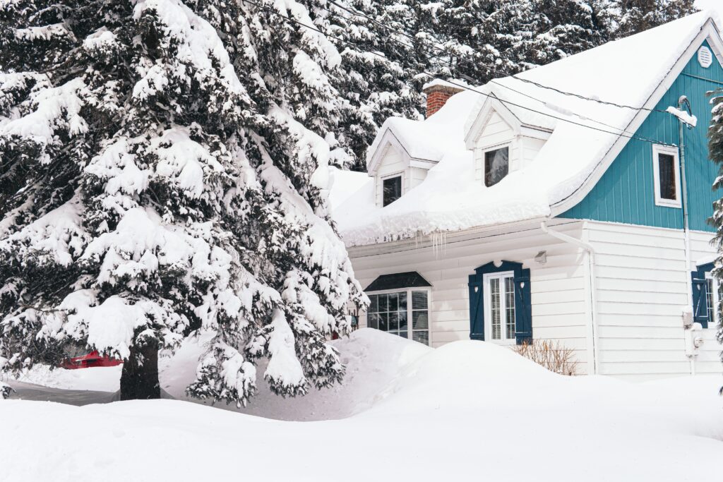 How Much Snow Can a Roof Hold? Winter Safety Guide